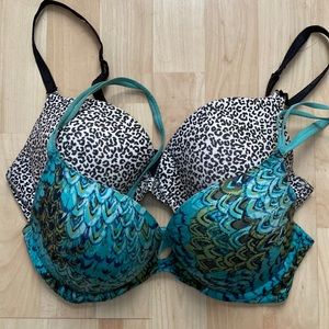 2-pack Victoria’s Secret animal print bras + Size 34D 💕